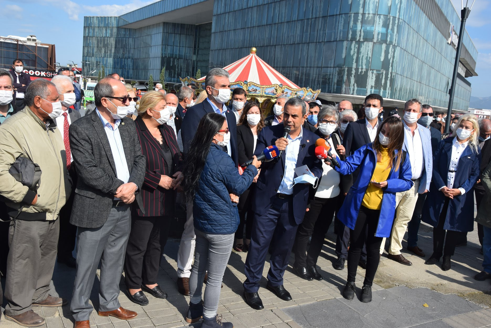 “BUSKİ SU BİRİM FİYATINI İNDİRSİN”