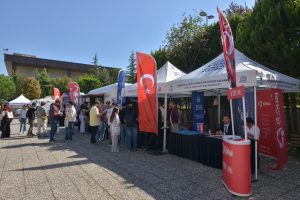 Büyükşehir’den üniversiteli gençlere sıcak karşılama
